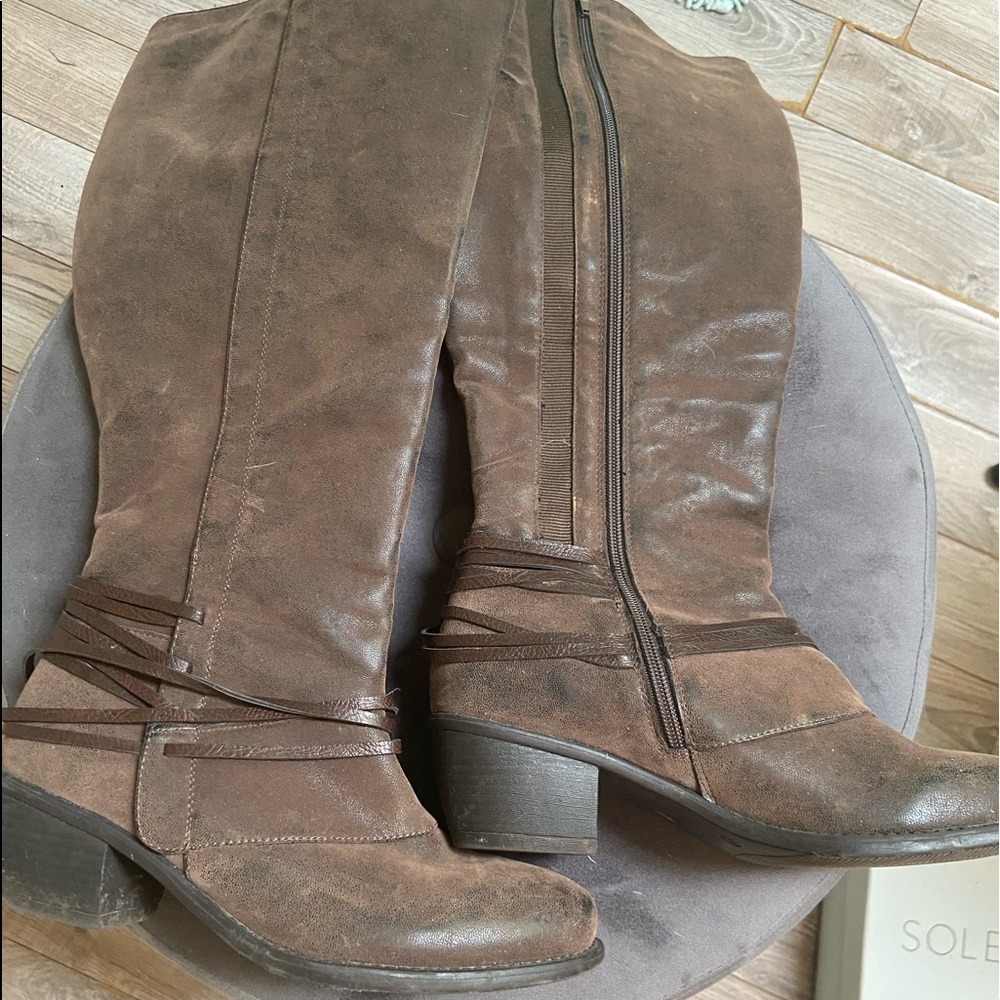 Maddie suede brown boots